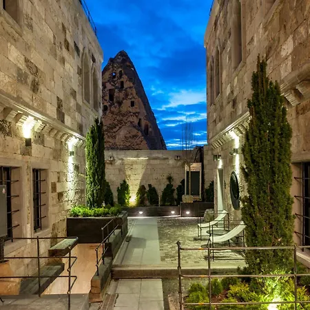 Carus Cappadocia 2*