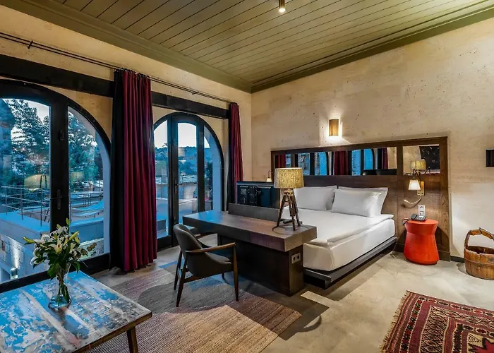 Carus Cappadocia Hotell 3*